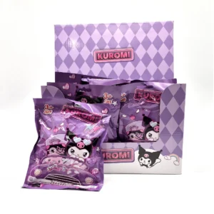 Bolsita Sorpresa Pequeña Peluche Kuromi con Cartas Coleccionables