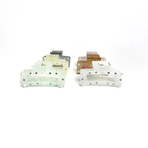 Broche Cuadrado Transparente con Perla Y Strass