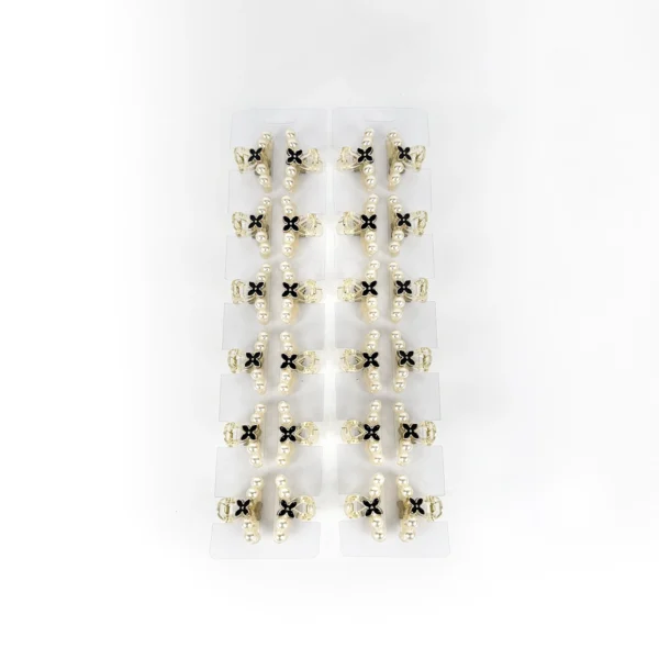 Mini Broche Blanco Flor Negra con Perlas