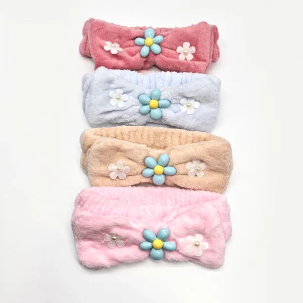 Vincha Skincare De Peluche Con Moño Y Flores