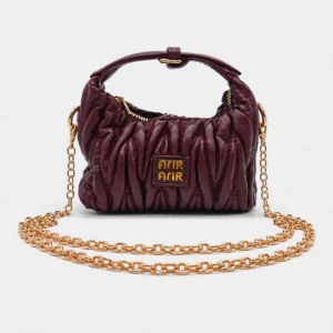 Cartera de Cuero Suave Fruncida