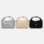 Cartera de Cuero Suave Fruncida
