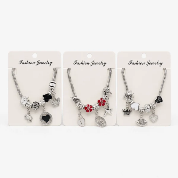 Pulsera Plateada con Dijes