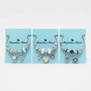 Pulsera de Acero Plateada con Dijes Colgantes