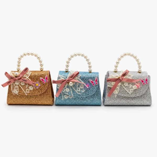Cartera Brillante con Manija de Perlas