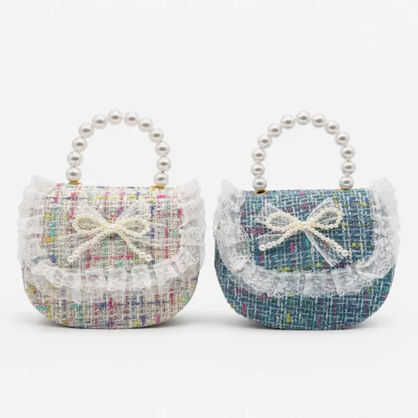 Cartera Tejida con Moño de Perlas