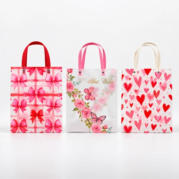 Bolsa de Regalo Floreada 30x23cm 10 Pzas.